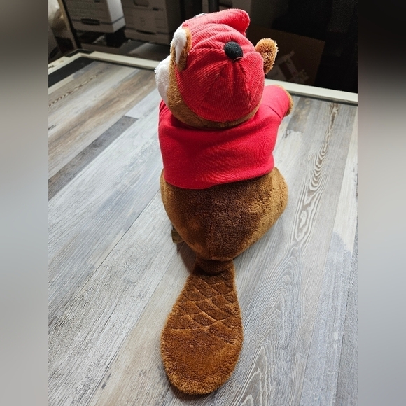 Buc-ee's Beaver Stuffed Animal Toy 2012 - Picture 6 of 10